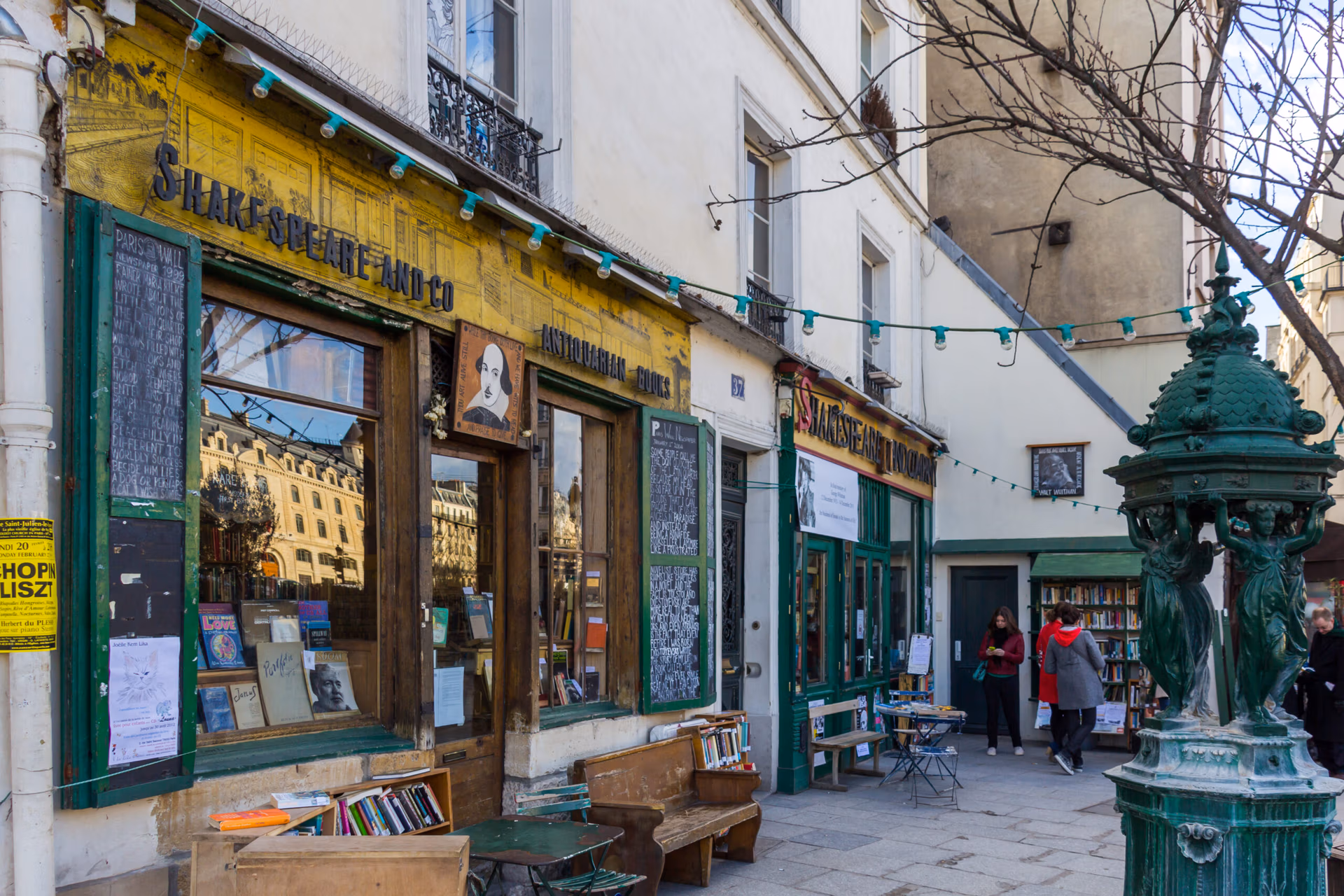 Librería Shakespeare and Company en París